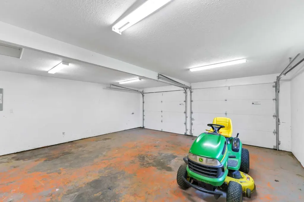 315 2 Street NW Redcliff AB T0J 2P0