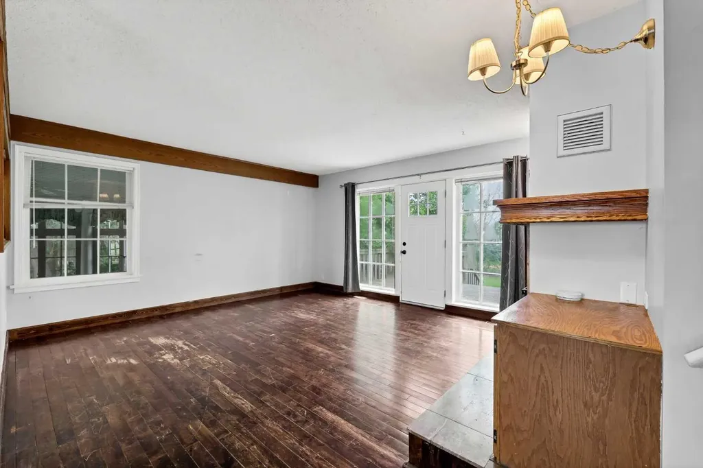 315 2 Street NW Redcliff AB T0J 2P0