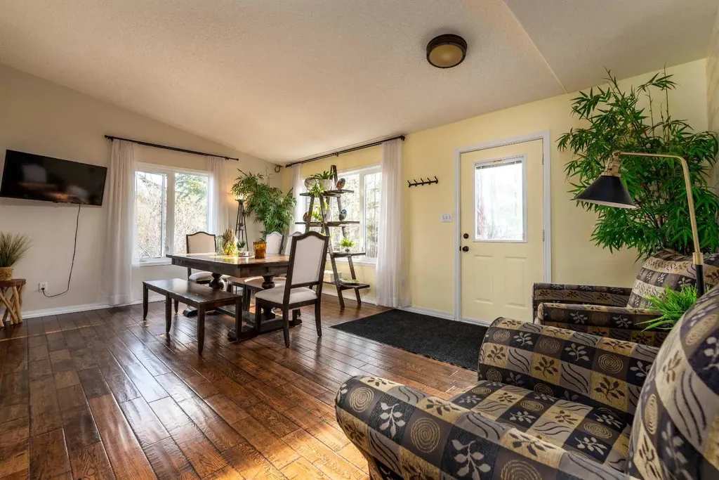 484063 Range Road 20 Rural Vermilion River County Of AB T9V 3B5