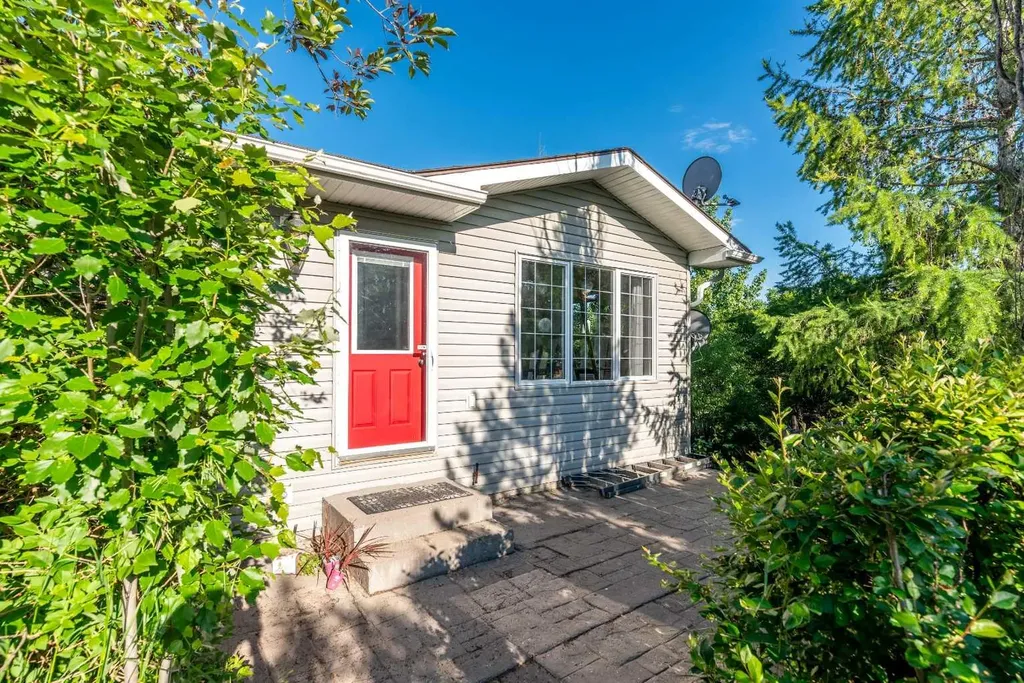 484063 Range Road 20 Rural Vermilion River County Of AB T9V 3B5