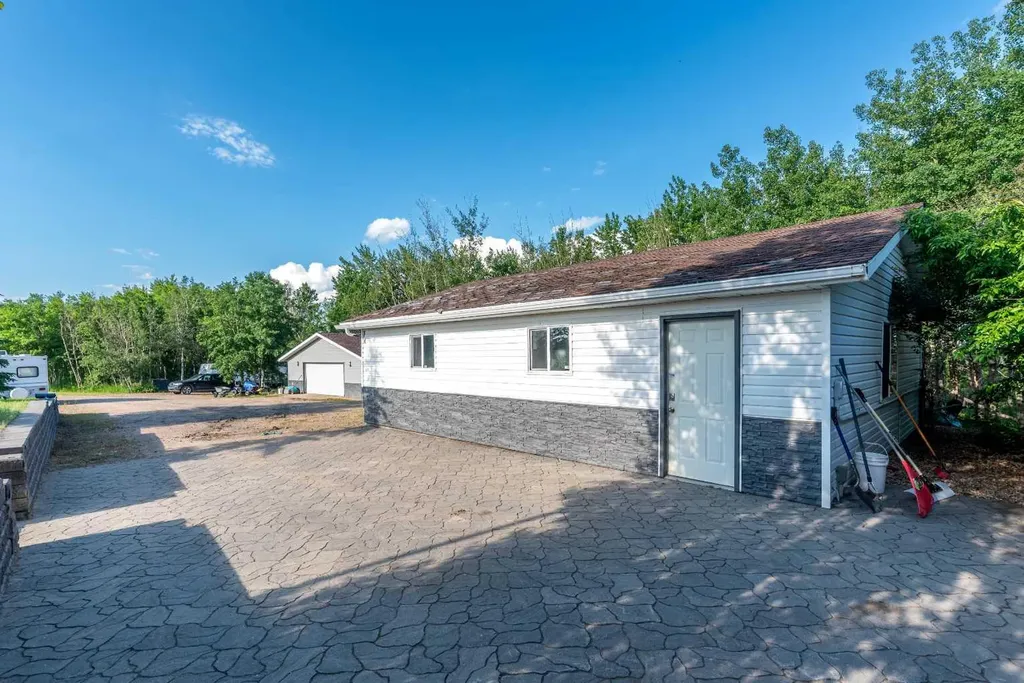 484063 Range Road 20 Rural Vermilion River County Of AB T9V 3B5