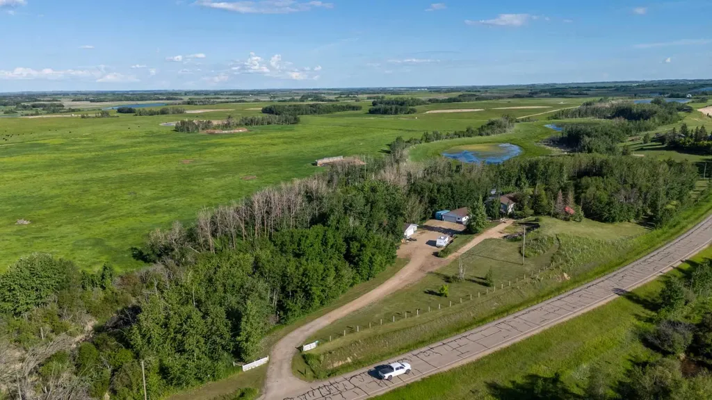 484063 Range Road 20 Rural Vermilion River County Of AB T9V 3B5