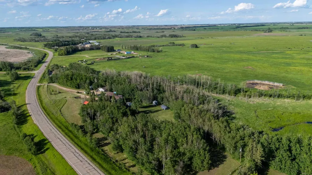 484063 Range Road 20 Rural Vermilion River County Of AB T9V 3B5