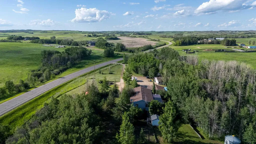484063 Range Road 20 Rural Vermilion River County Of AB T9V 3B5