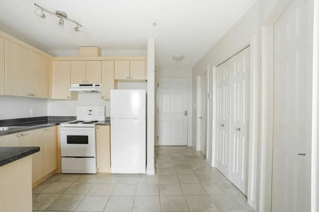8528 Manning Avenue Fort Mcmurray AB T9H 5G2
