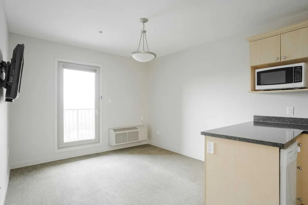 8528 Manning Avenue Fort Mcmurray AB T9H 5G2