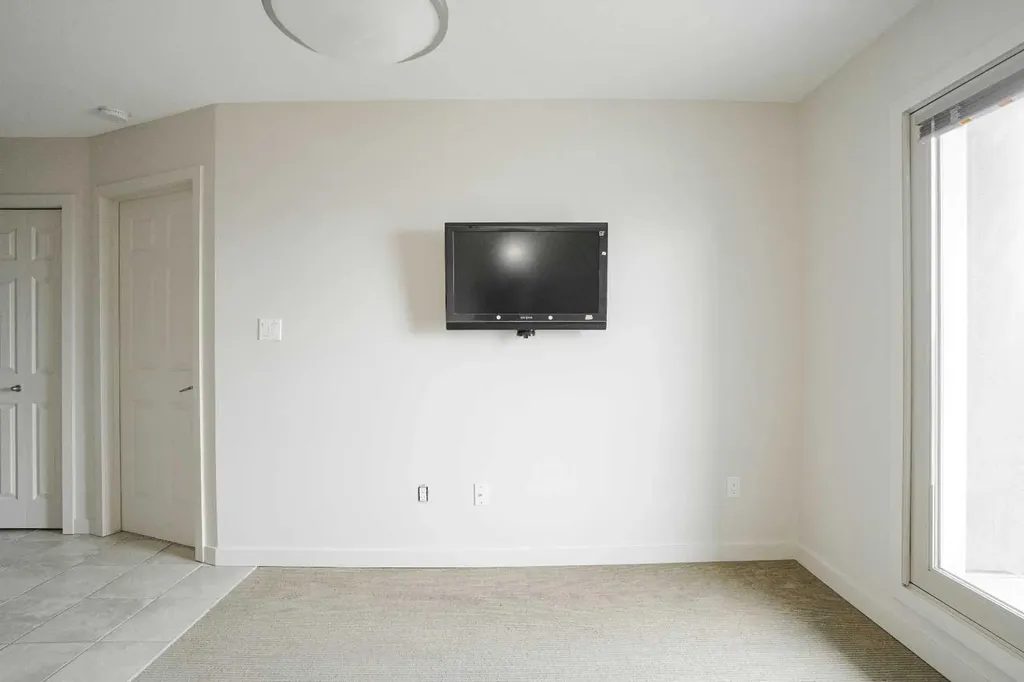 8528 Manning Avenue Fort Mcmurray AB T9H 5G2