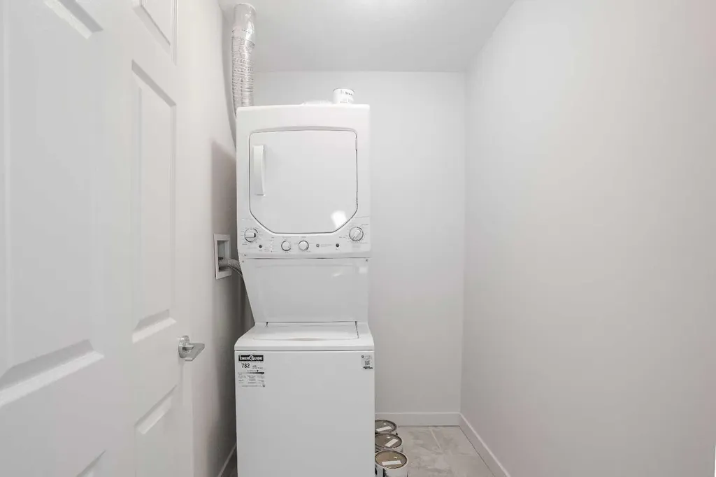 8528 Manning Avenue Fort Mcmurray AB T9H 5G2