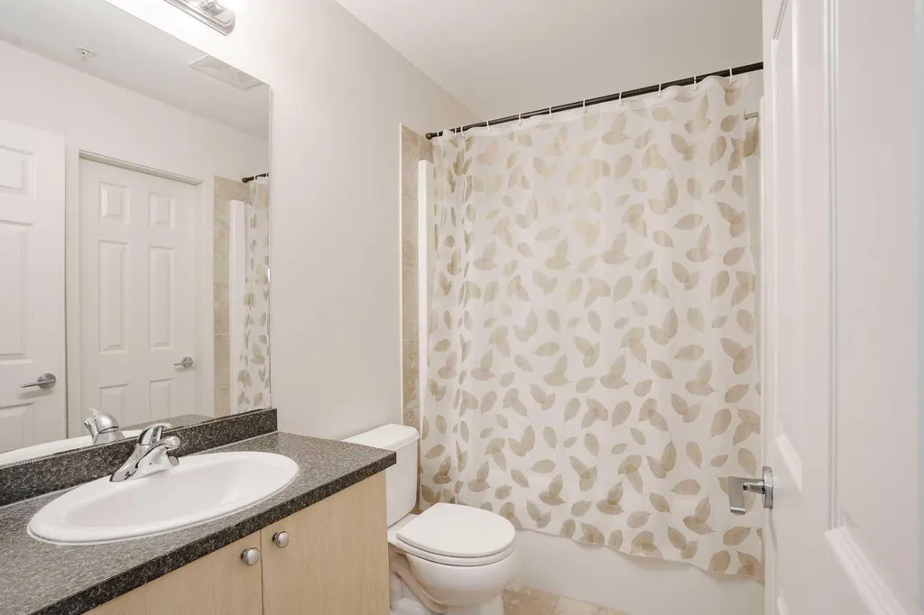 8528 Manning Avenue Fort Mcmurray AB T9H 5G2
