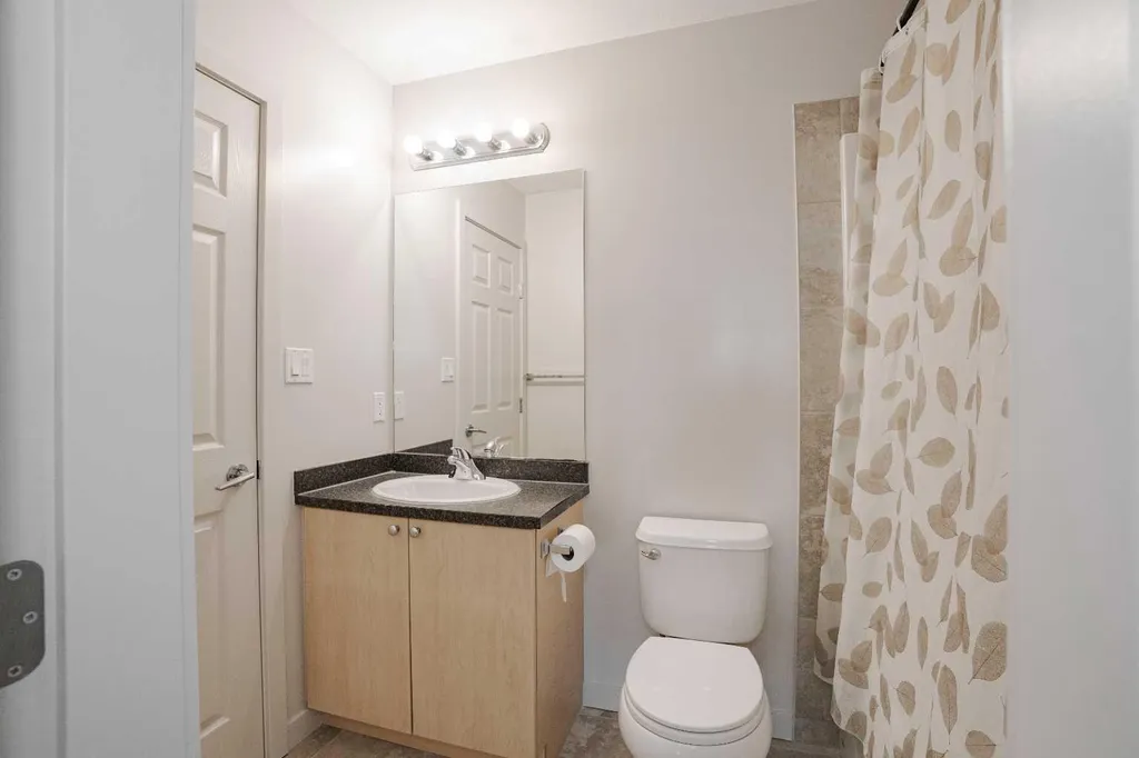8528 Manning Avenue Fort Mcmurray AB T9H 5G2