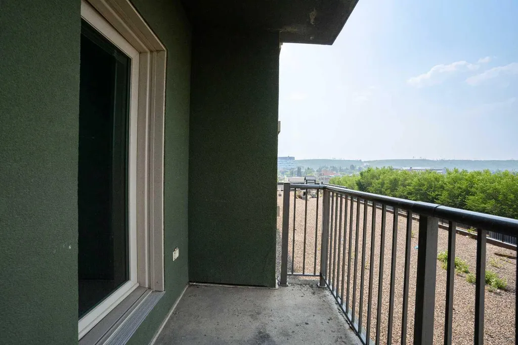8528 Manning Avenue Fort Mcmurray AB T9H 5G2