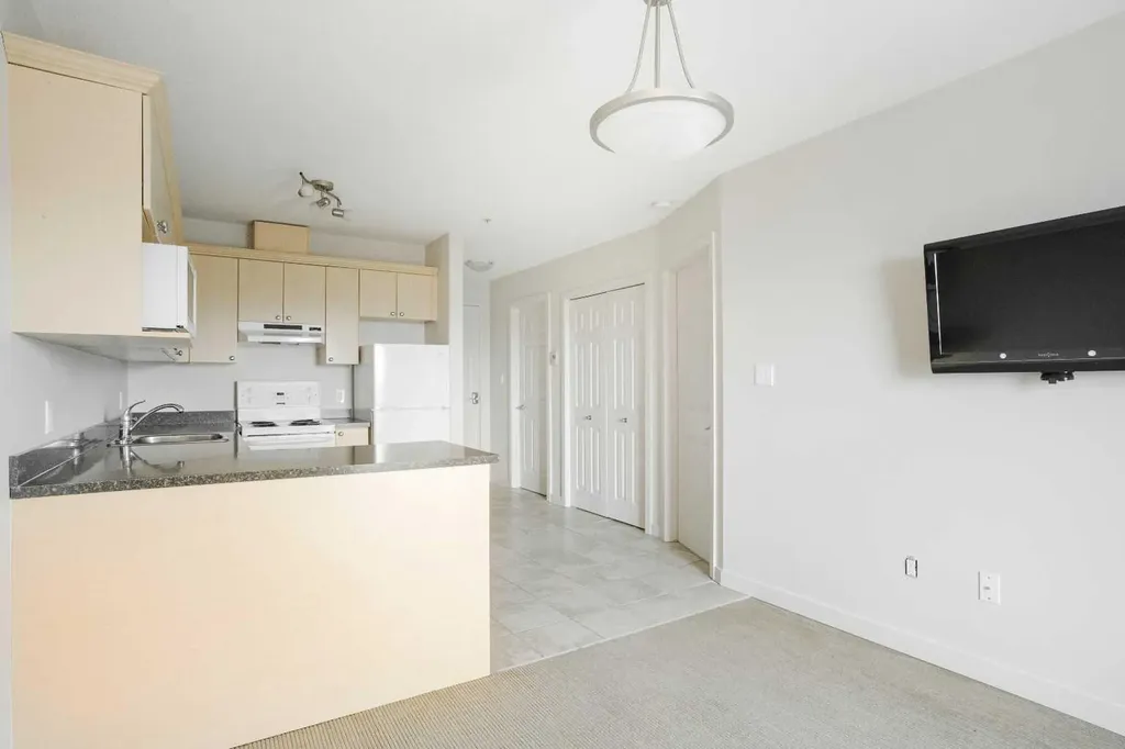 8528 Manning Avenue Fort Mcmurray AB T9H 5G2