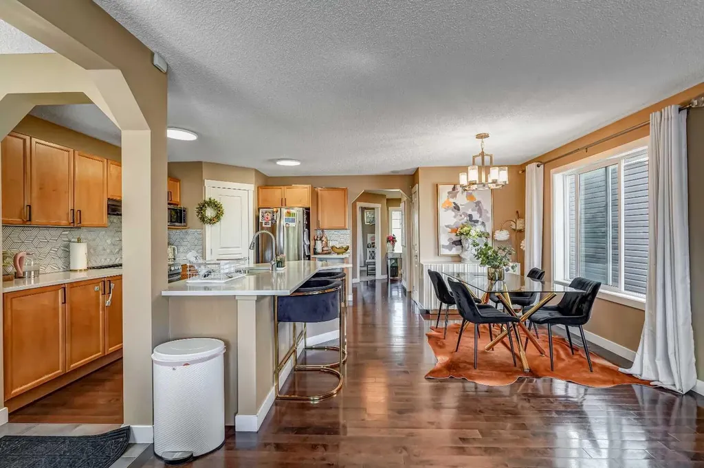 63 Everglen Rise SW Calgary AB T2Y 4Z4