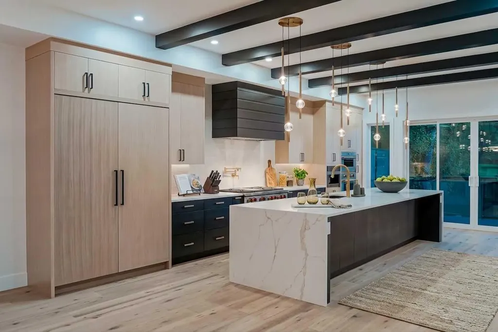 1415 24 Street SW Calgary AB T3C 1H9