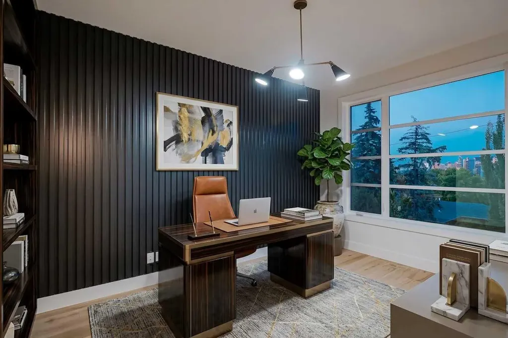 1415 24 Street SW Calgary AB T3C 1H9