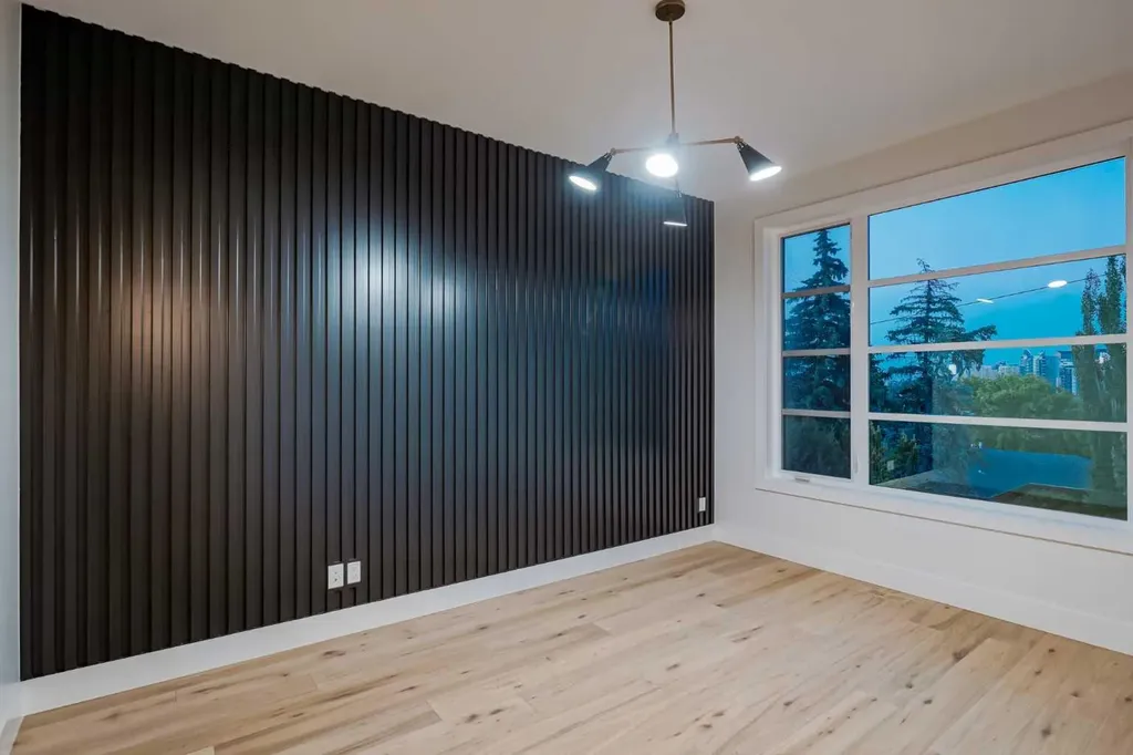 1415 24 Street SW Calgary AB T3C 1H9