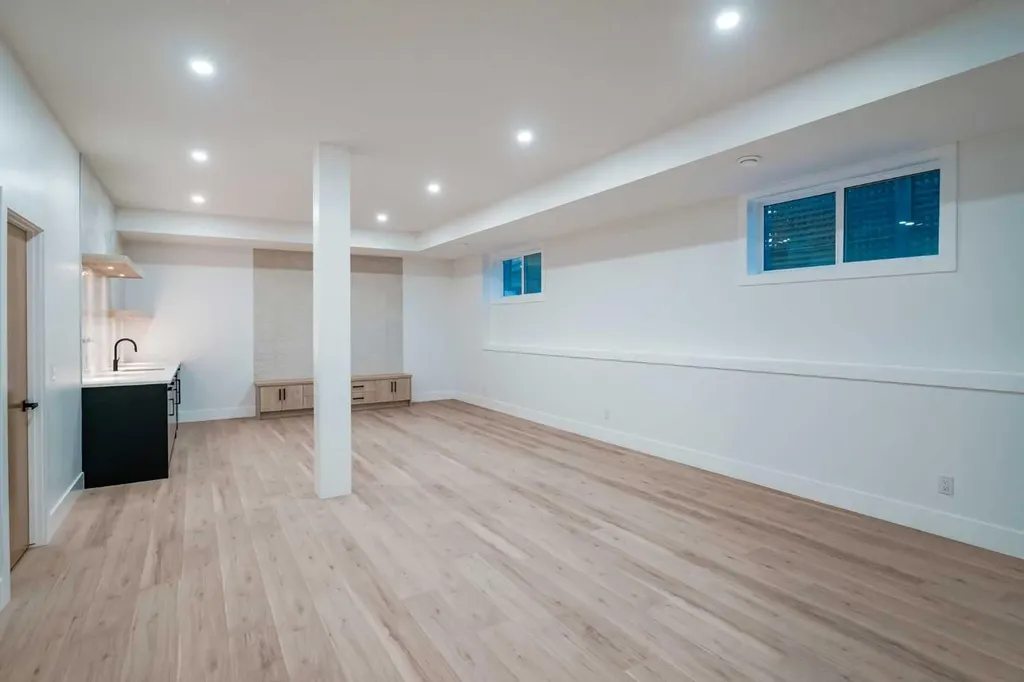 1415 24 Street SW Calgary AB T3C 1H9