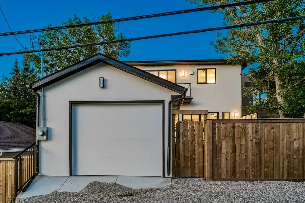 1415 24 Street SW Calgary AB T3C 1H9
