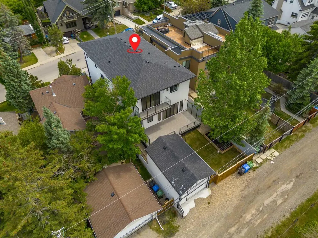1415 24 Street SW Calgary AB T3C 1H9