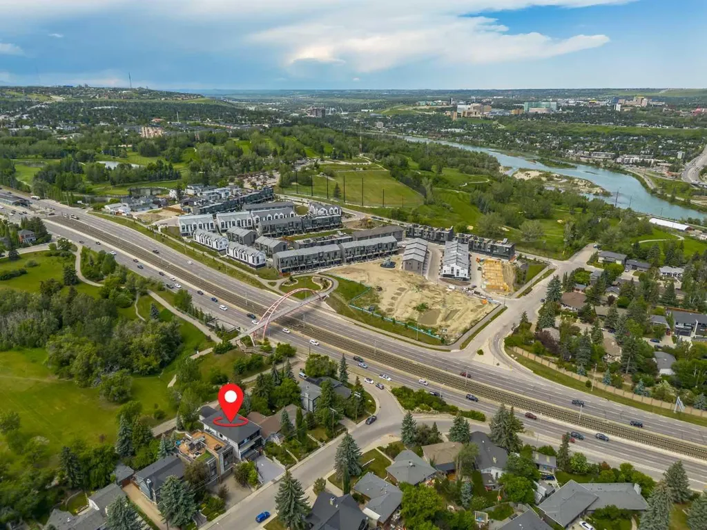 1415 24 Street SW Calgary AB T3C 1H9