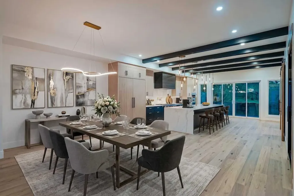 1415 24 Street SW Calgary AB T3C 1H9