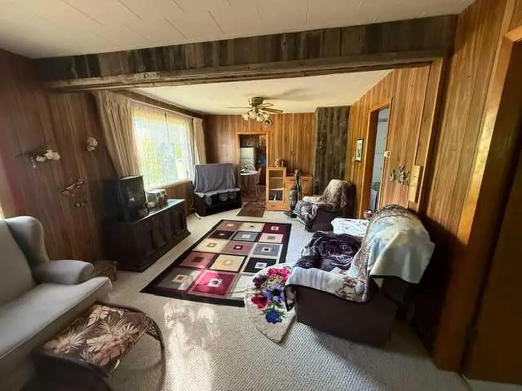 155 7 Street Drumheller AB T0J 1B0