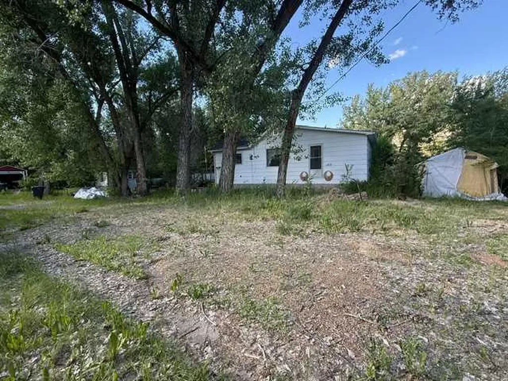 155 7 Street Drumheller AB T0J 1B0