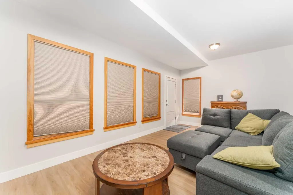 300 Eagle Terrace Road Canmore AB T1W 3E5