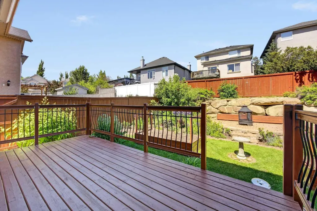 139 Tuscany Ridge Close NW Calgary AB T3L 2K6