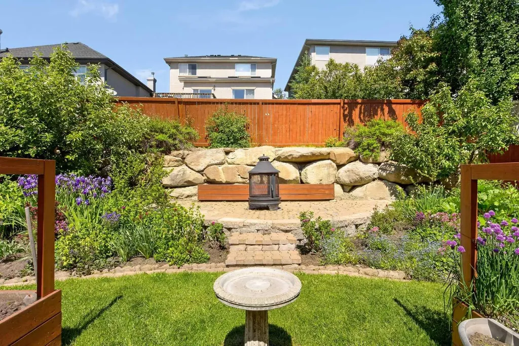 139 Tuscany Ridge Close NW Calgary AB T3L 2K6