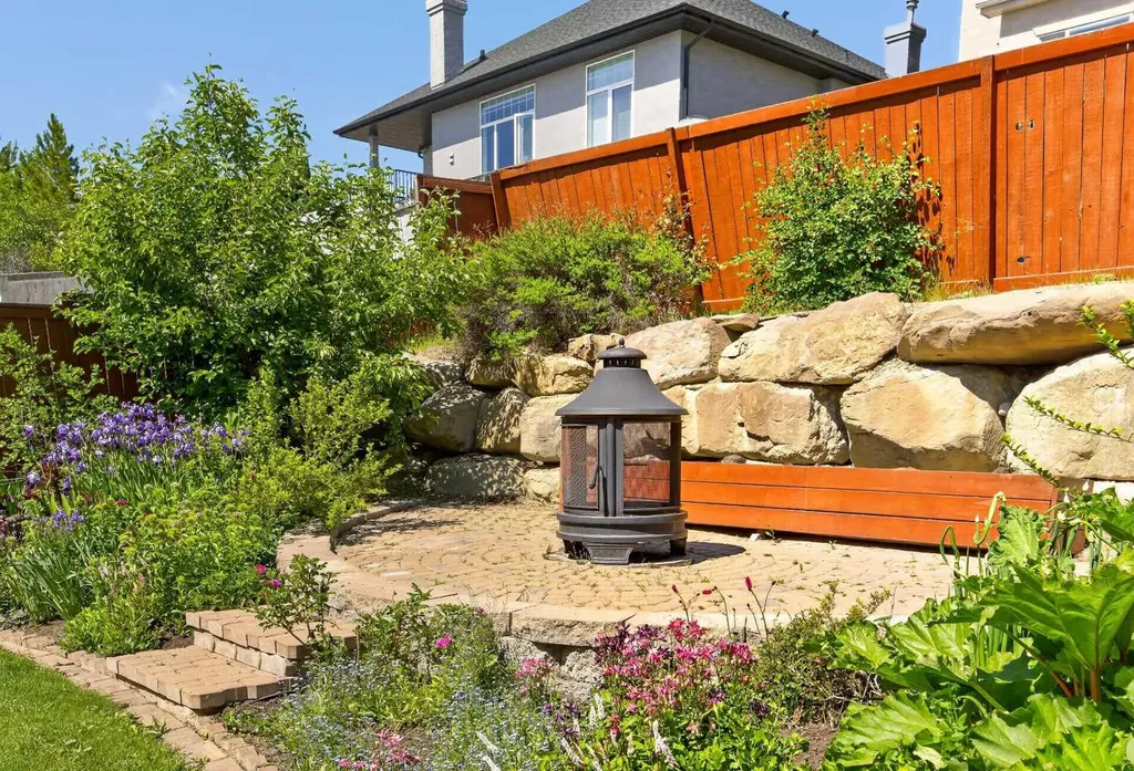 139 Tuscany Ridge Close NW Calgary AB T3L 2K6