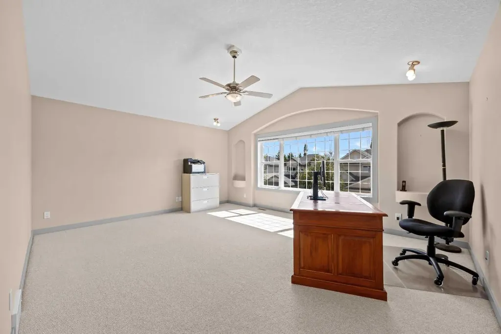 139 Tuscany Ridge Close NW Calgary AB T3L 2K6