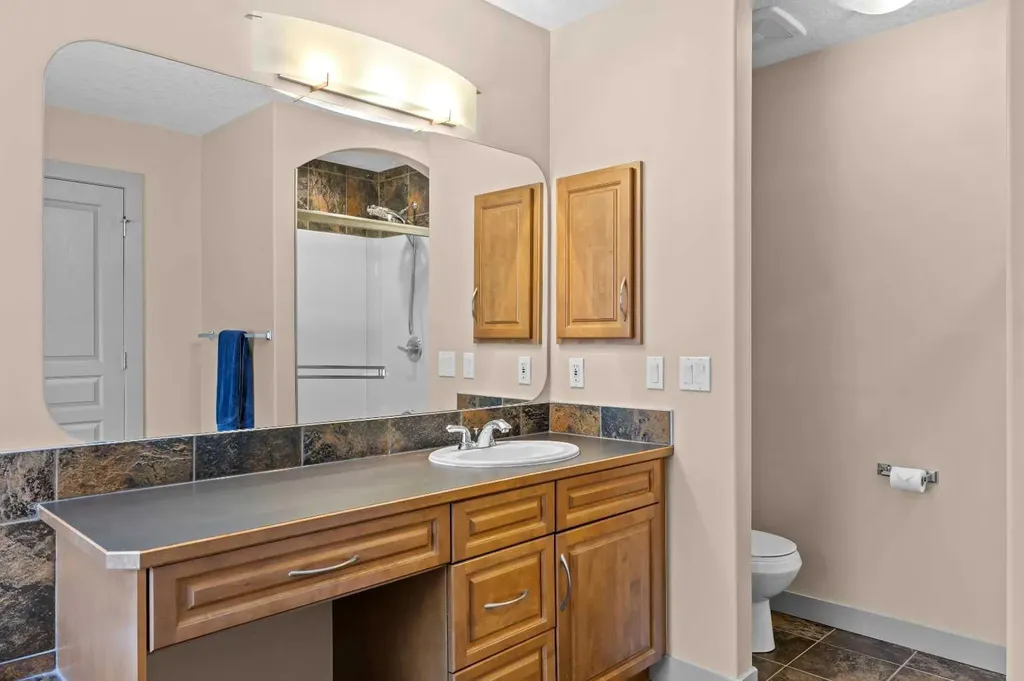 139 Tuscany Ridge Close NW Calgary AB T3L 2K6