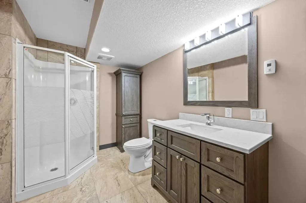139 Tuscany Ridge Close NW Calgary AB T3L 2K6
