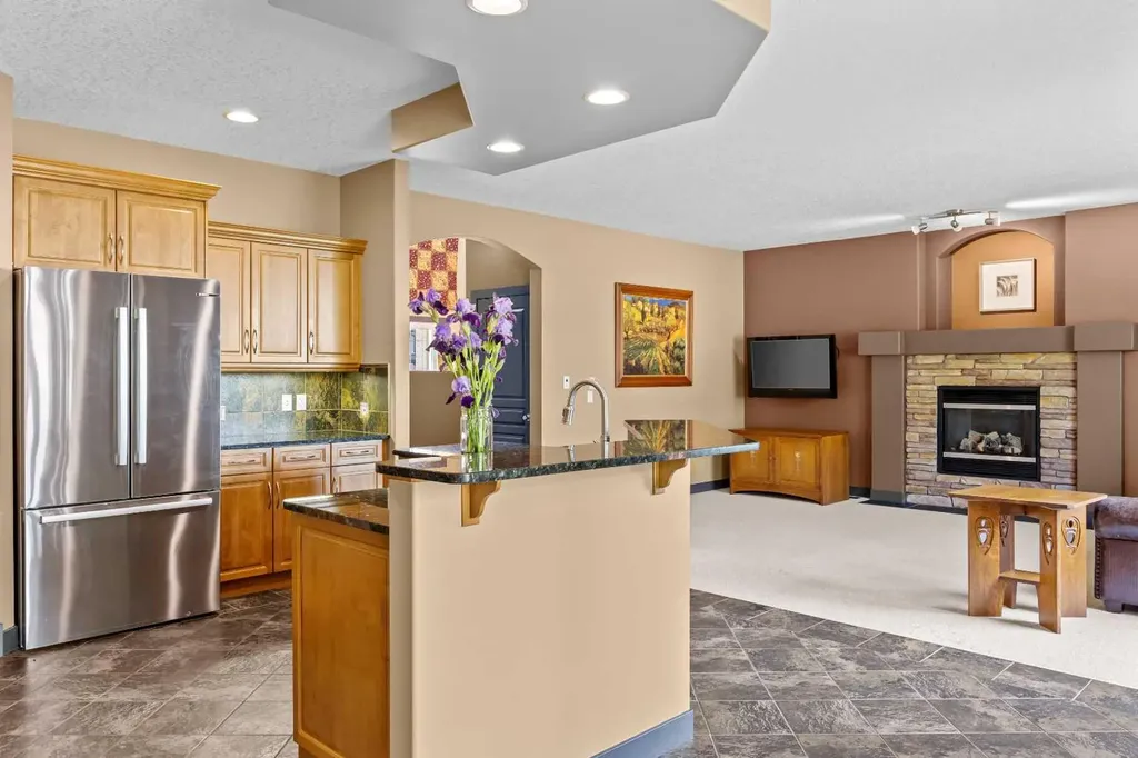 139 Tuscany Ridge Close NW Calgary AB T3L 2K6
