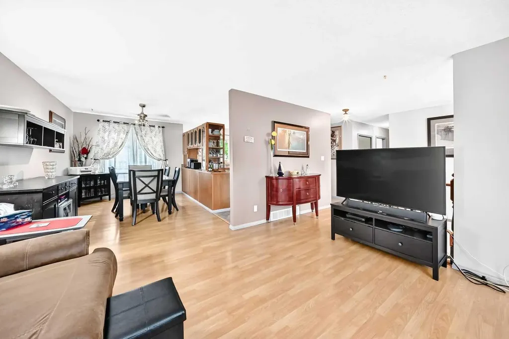 5328 38 Street Innisfail AB T4G 1E8