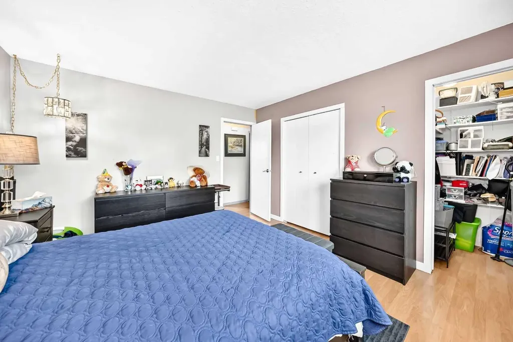 5328 38 Street Innisfail AB T4G 1E8
