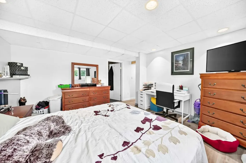 5328 38 Street Innisfail AB T4G 1E8