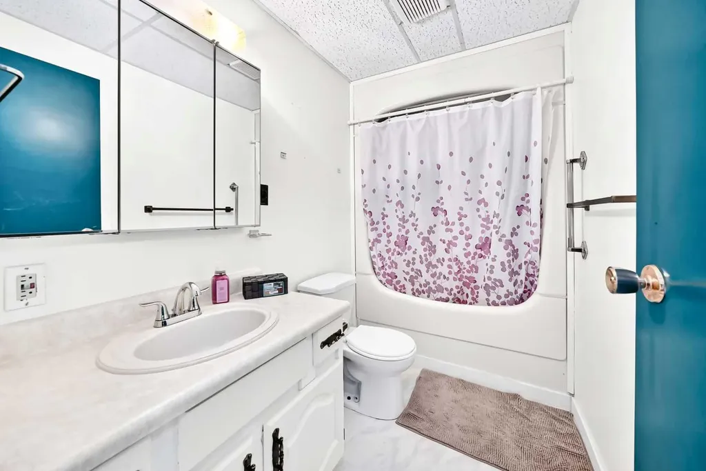 5328 38 Street Innisfail AB T4G 1E8