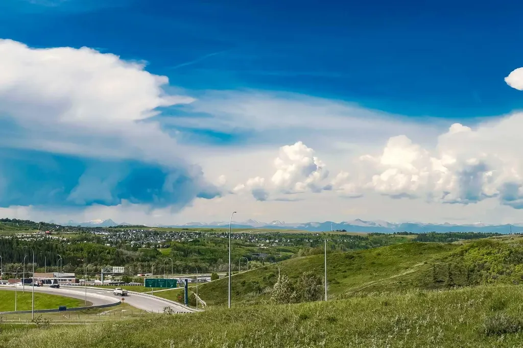 166 Scenic Ridge Crescent NW Calgary AB T3L 1V7