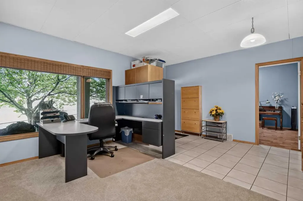 166 Scenic Ridge Crescent NW Calgary AB T3L 1V7
