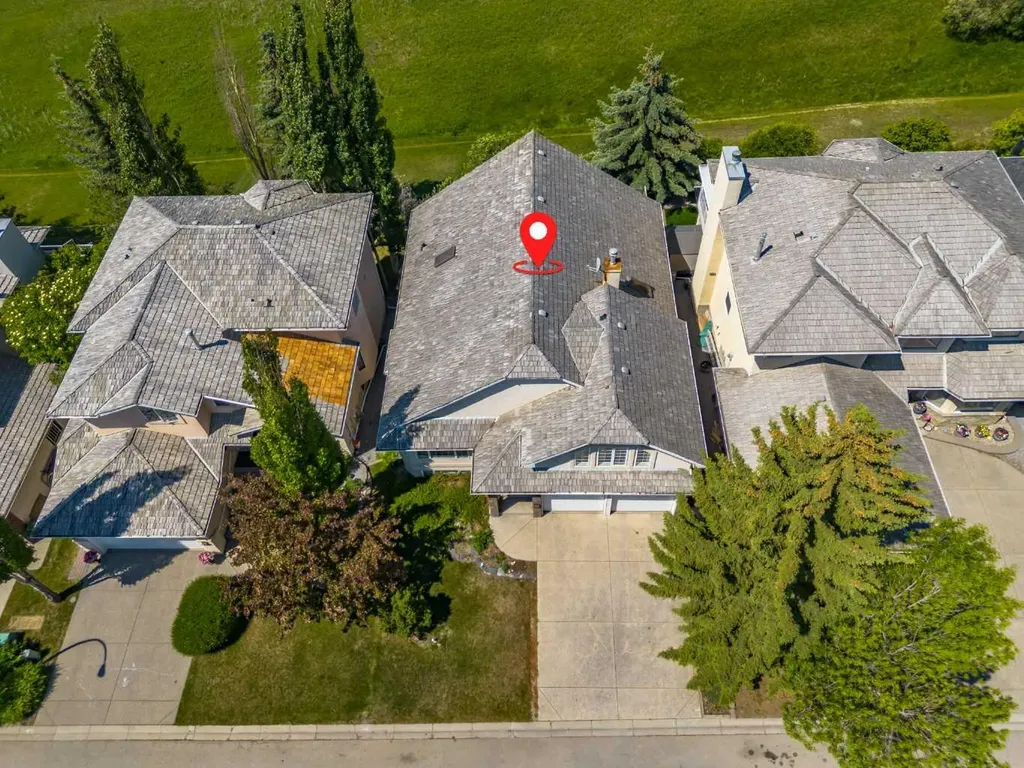 166 Scenic Ridge Crescent NW Calgary AB T3L 1V7