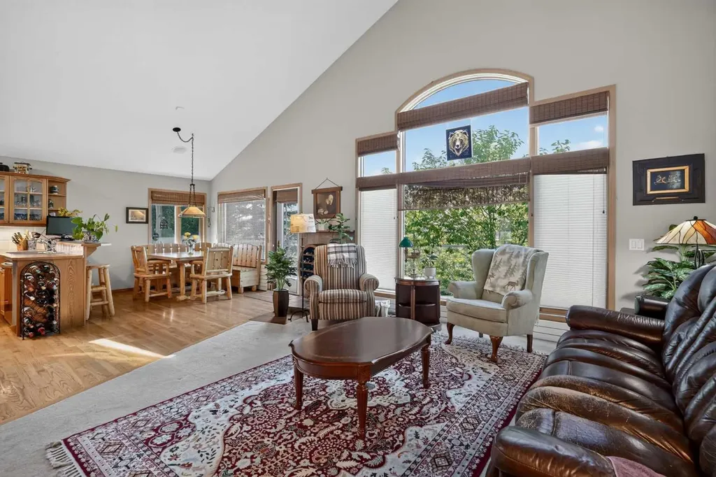 166 Scenic Ridge Crescent NW Calgary AB T3L 1V7