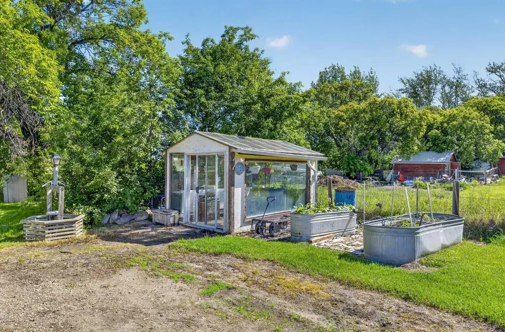 28224 Township Road 334 Rural Mountain View County AB T0M0K0