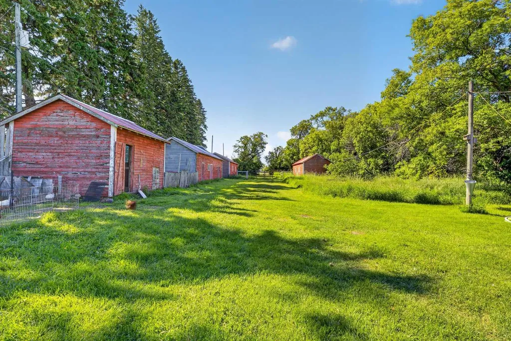 28224 Township Road 334 Rural Mountain View County AB T0M0K0