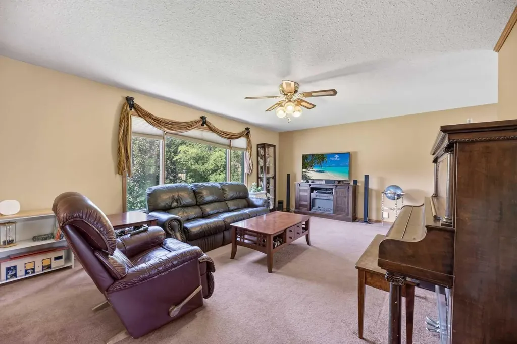 28224 Township Road 334 Rural Mountain View County AB T0M0K0