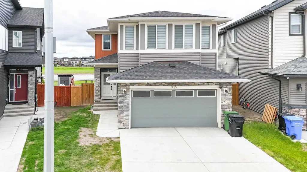 915 Corner Meadows Way NE Calgary AB T3N2C2