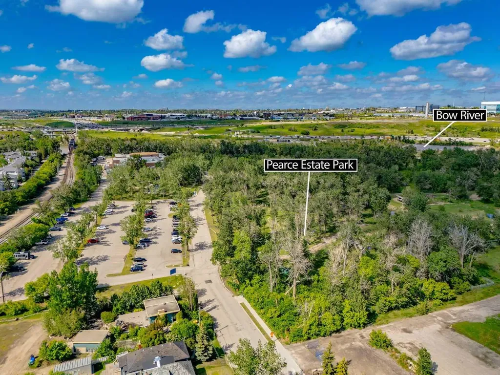 63 Inglewood Park SE Calgary AB T2G 1B7