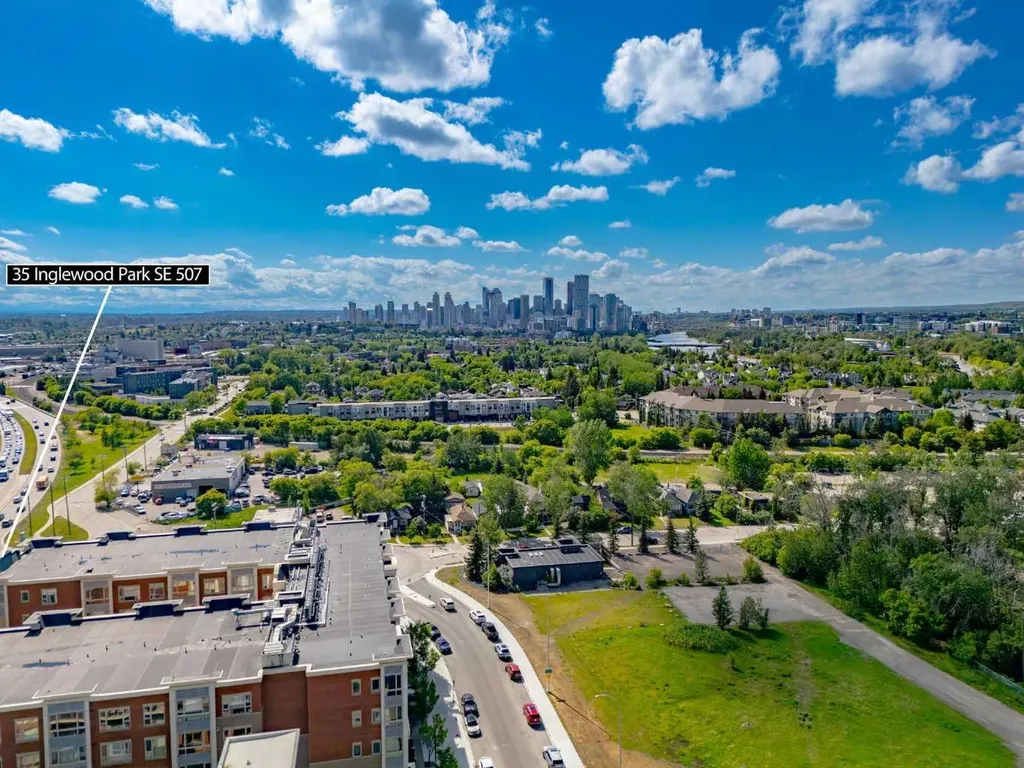 63 Inglewood Park SE Calgary AB T2G 1B7
