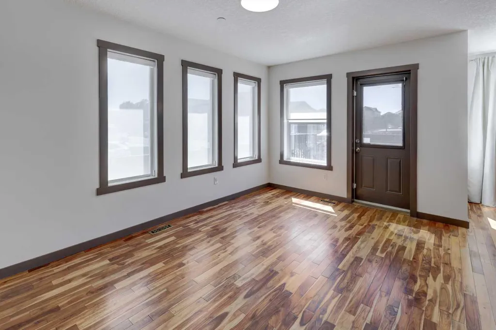 5 Covecreek Mews NE Calgary AB T3K0V8